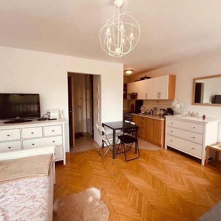 Апартаменти Entire Studio In Centrum Варшава Екстер'єр фото